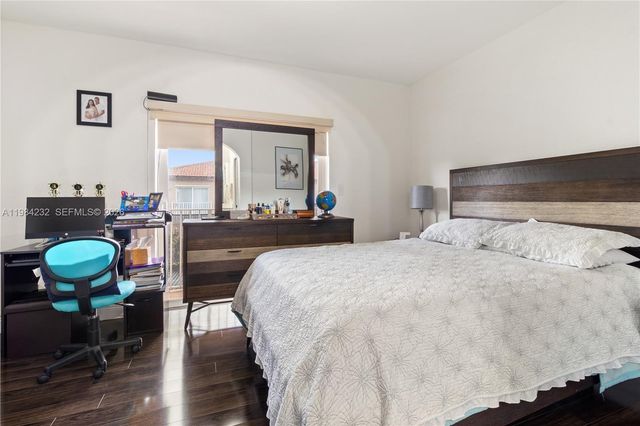 13758 SW 170th Ln, Miami, FL 33177