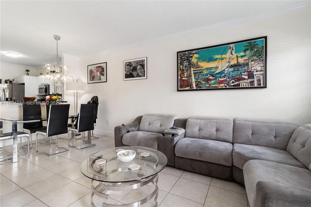 13758 SW 170th Ln, Miami, FL 33177