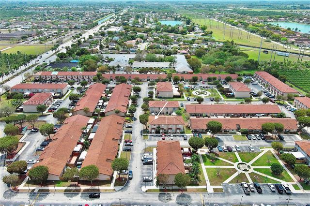 13758 SW 170th Ln, Miami, FL 33177