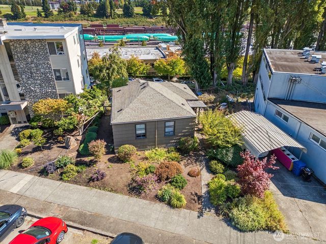 2600 -2626 Thorndyke Avenue W, Seattle, WA 98119