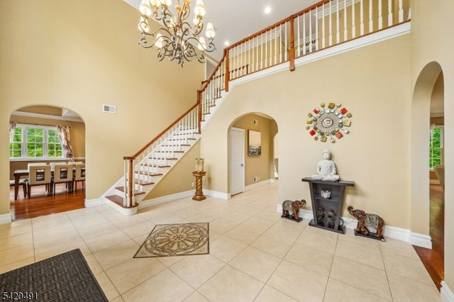 72 Hook Mountain Rd, Montville Twp., NJ 07045