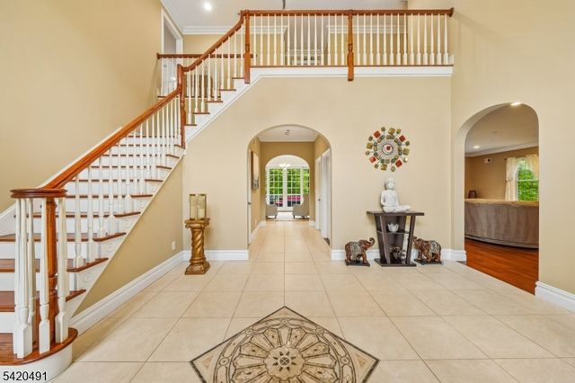72 Hook Mountain Rd, Montville Twp., NJ 07045