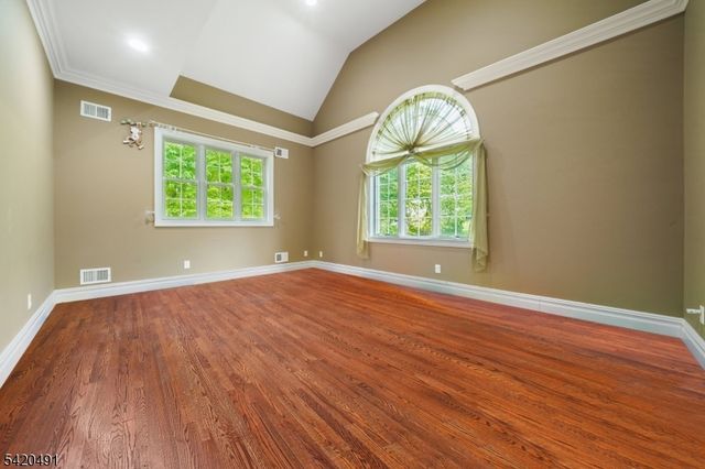 72 Hook Mountain Rd, Montville Twp., NJ 07045