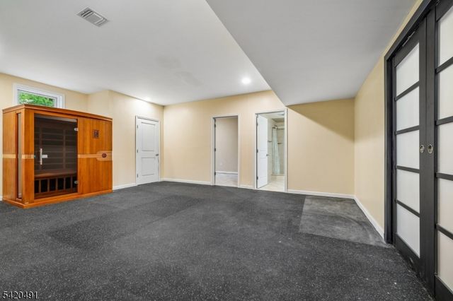 72 Hook Mountain Rd, Montville Twp., NJ 07045