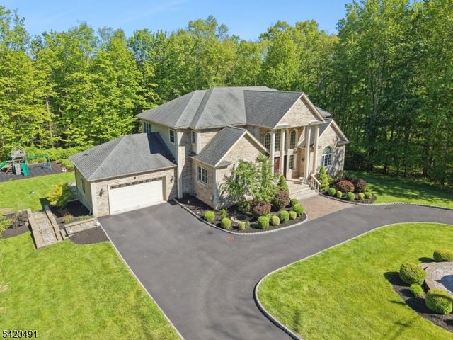 72 Hook Mountain Rd, Montville Twp., NJ 07045