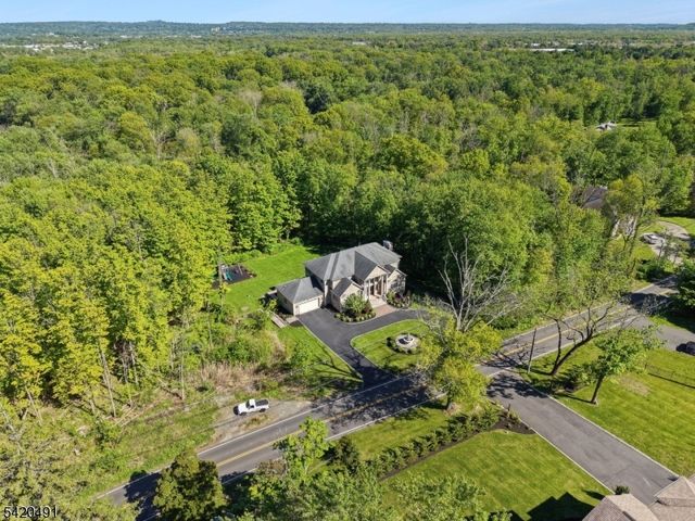 72 Hook Mountain Rd, Montville Twp., NJ 07045