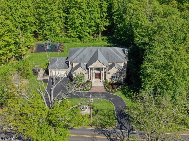 72 Hook Mountain Rd, Montville Twp., NJ 07045