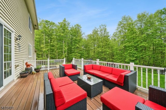 72 Hook Mountain Rd, Montville Twp., NJ 07045