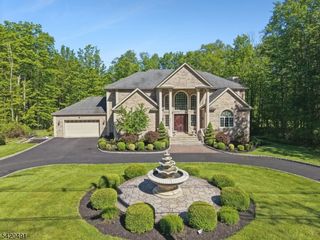 72 Hook Mountain Rd, Montville Twp., NJ 07045