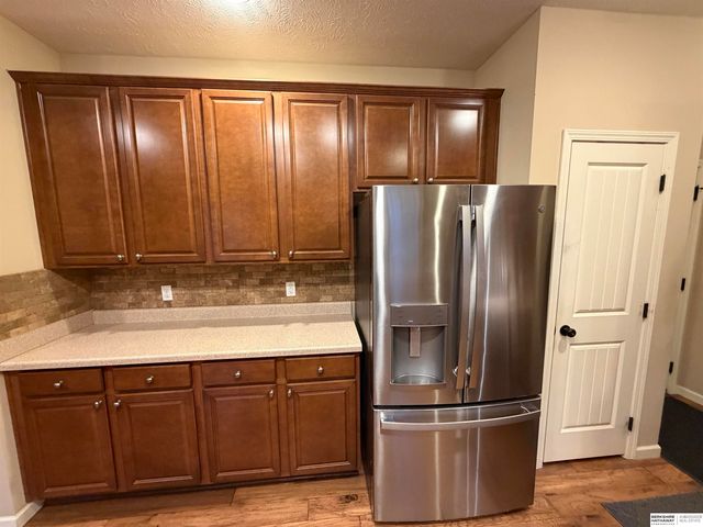 7528 N 89th Street, Omaha, NE 68122