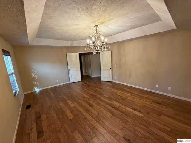 7528 N 89th Street, Omaha, NE 68122