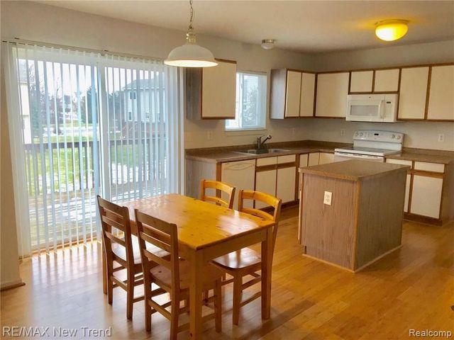 3382 Cromwell Road, Ann Arbor, MI 48105