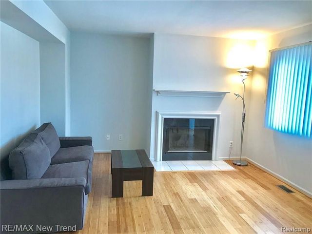 3382 Cromwell Road, Ann Arbor, MI 48105