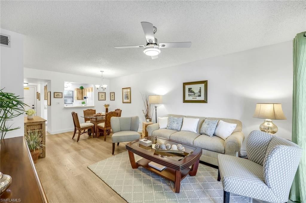 4186 27th CT SW # 204, Naples, FL 34116