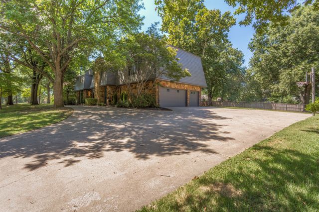 10958 S Richmond Avenue, Tulsa, OK 74137