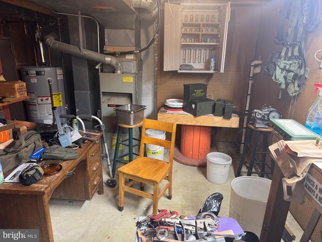 1 DEVONSHIRE CT, Ewing, NJ 08628