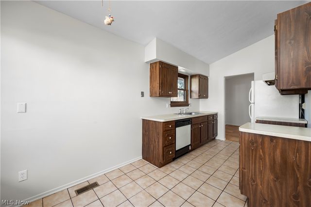 26619 Redwood Drive, Olmsted Falls, OH 44138