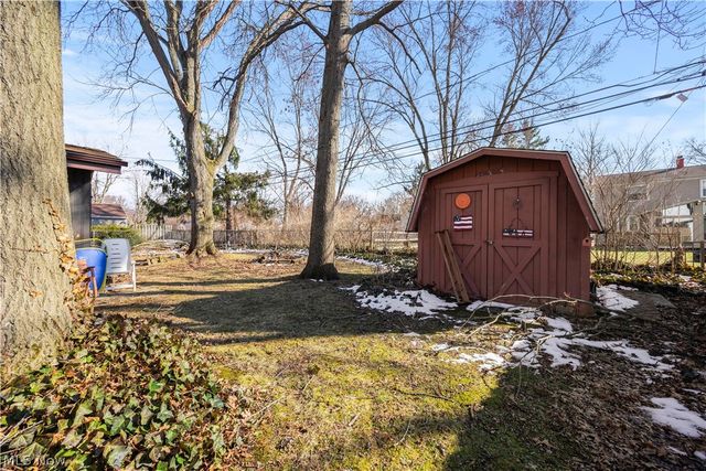 26619 Redwood Drive, Olmsted Falls, OH 44138