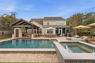 2011 Hammond Drive, Mount Pleasant, SC 29466