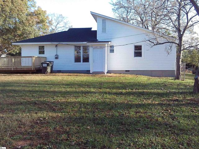 611 Bridwell Road, Travelers Rest, SC 29690