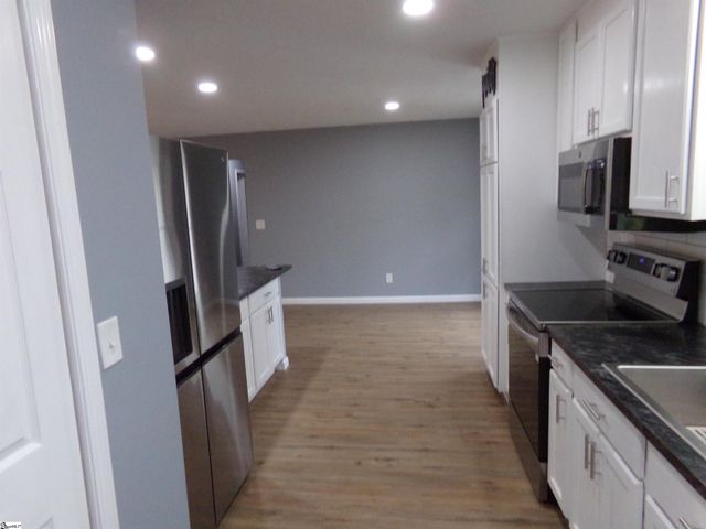 611 Bridwell Road, Travelers Rest, SC 29690