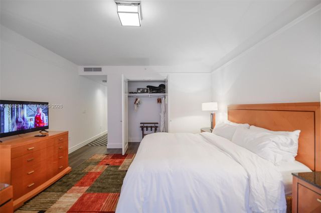 1435 Brickell Ave 3510, Miami, FL 33131