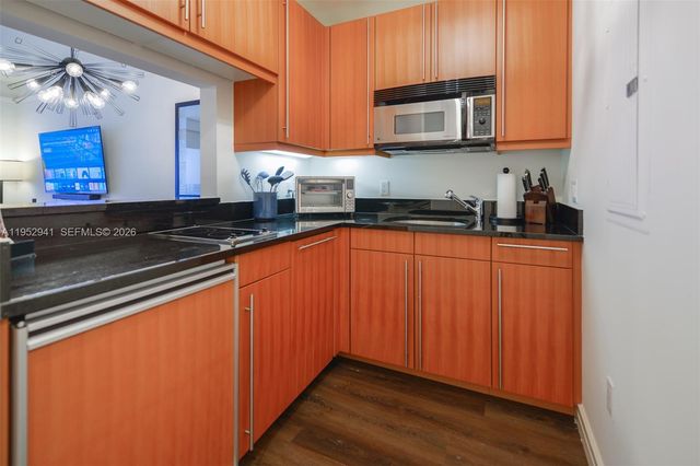 1435 Brickell Ave 3510, Miami, FL 33131