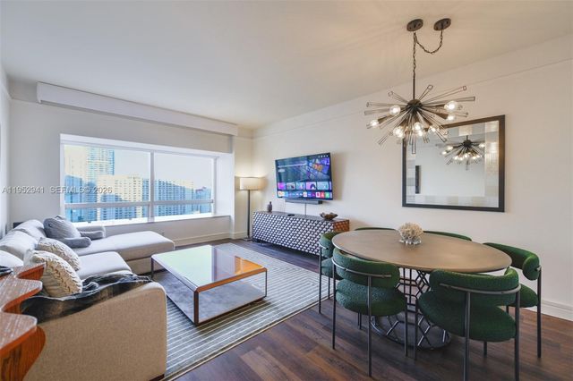 1435 Brickell Ave 3510, Miami, FL 33131