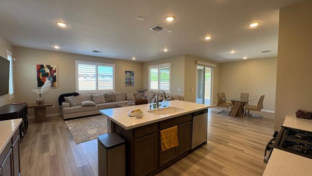 17744 W Cassia Way, Goodyear, AZ 85338