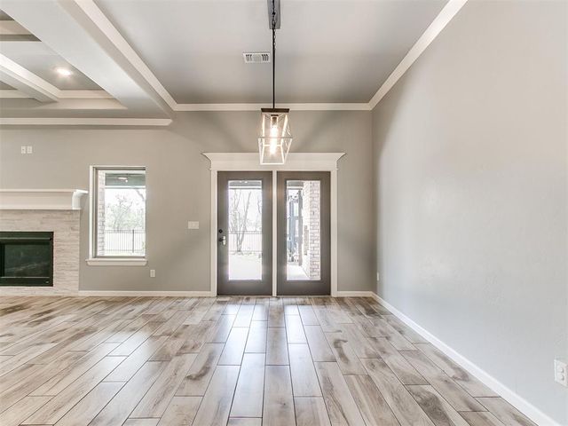 12912 SW 8th Street, Yukon, OK 73099