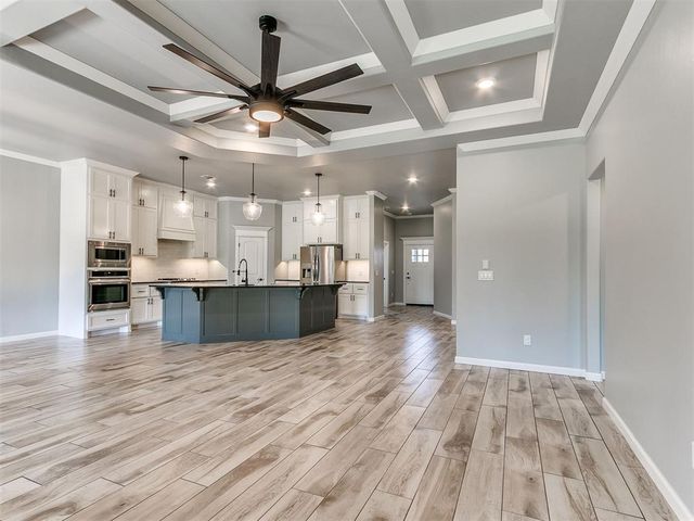 12912 SW 8th Street, Yukon, OK 73099