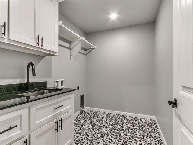 12912 SW 8th Street, Yukon, OK 73099