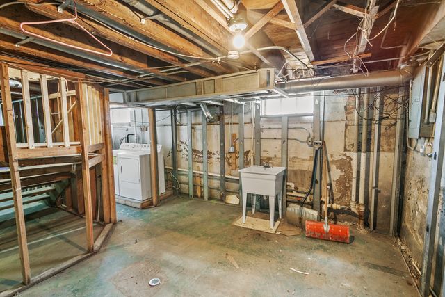 14336 S Harrison Avenue, Posen, IL 60469