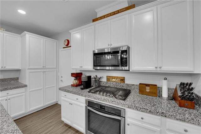 160 Lomita Heights Drive, Las Vegas, NV 89138