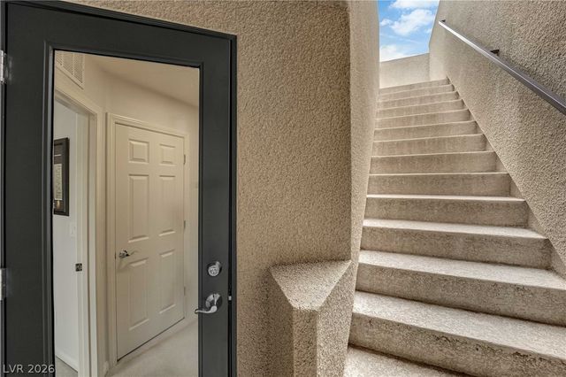 160 Lomita Heights Drive, Las Vegas, NV 89138