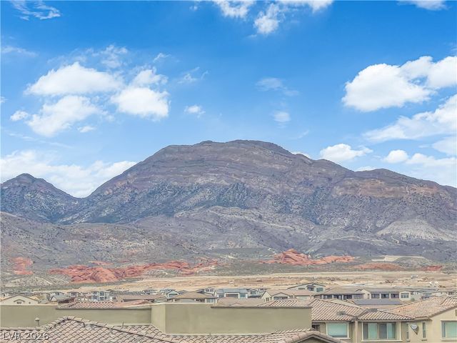 160 Lomita Heights Drive, Las Vegas, NV 89138