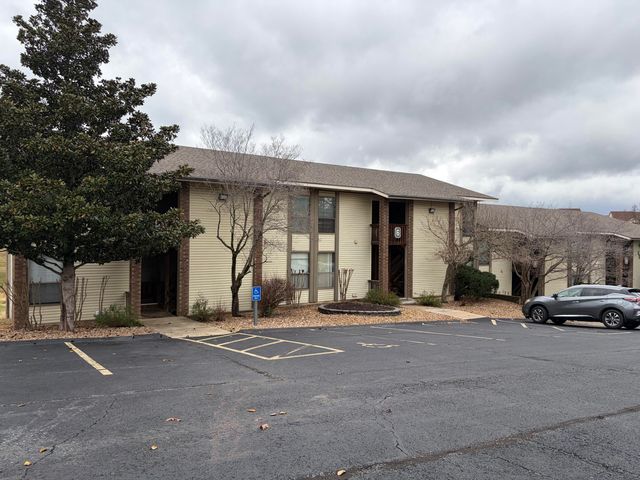 243 Clubhouse Drive Bldg 6 Unit 12, Branson, MO 65616