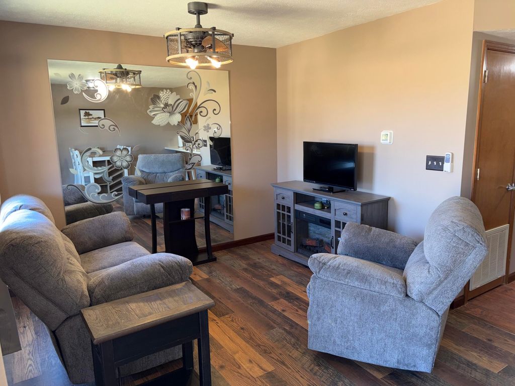 243 Clubhouse Drive Bldg 6 Unit 12, Branson, MO 65616