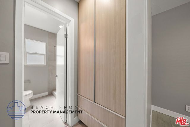 400 S Mariposa Avenue, Los Angeles, CA 90020