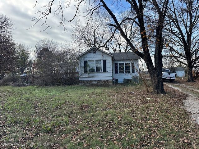 107 N Madison Street, Sallisaw, OK 74955