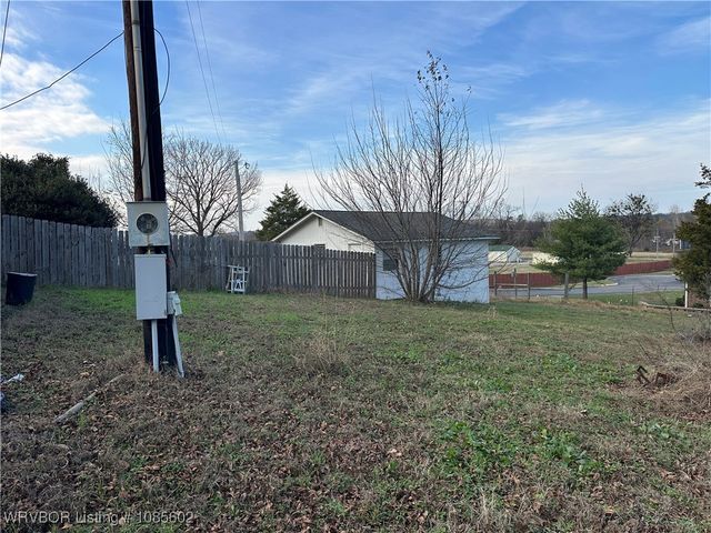 107 N Madison Street, Sallisaw, OK 74955