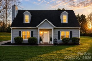 6104 Sunbridge Court, Charlotte, NC 28269