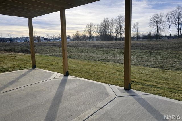 621 Glendale Drive, Troy, IL 62294