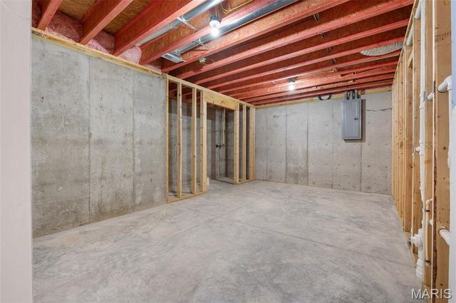 621 Glendale Drive, Troy, IL 62294