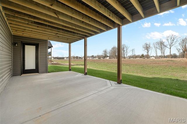 621 Glendale Drive, Troy, IL 62294