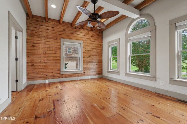 3101 Whitehouse Road, Greeneville, TN 37745