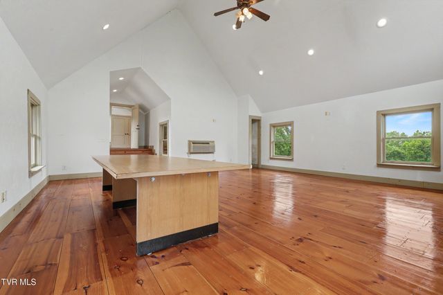 3101 Whitehouse Road, Greeneville, TN 37745