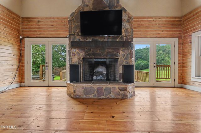 3101 Whitehouse Road, Greeneville, TN 37745