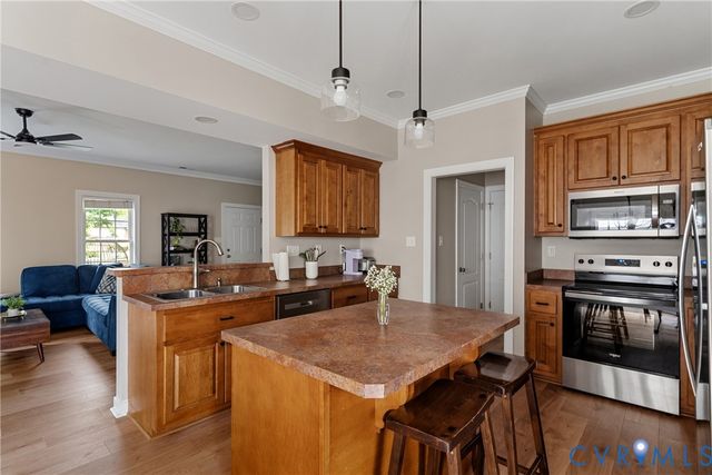 1304 Cole Blvd, Glen Allen, VA 23060