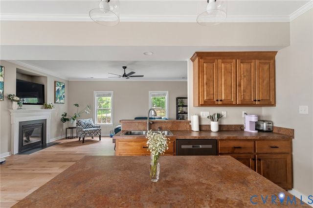1304 Cole Blvd, Glen Allen, VA 23060